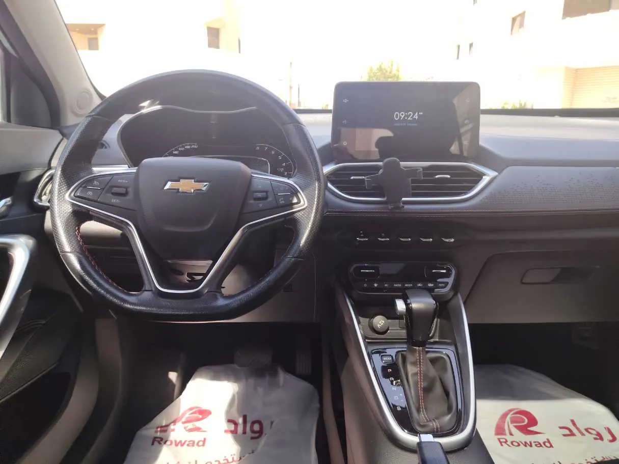 Car image 23