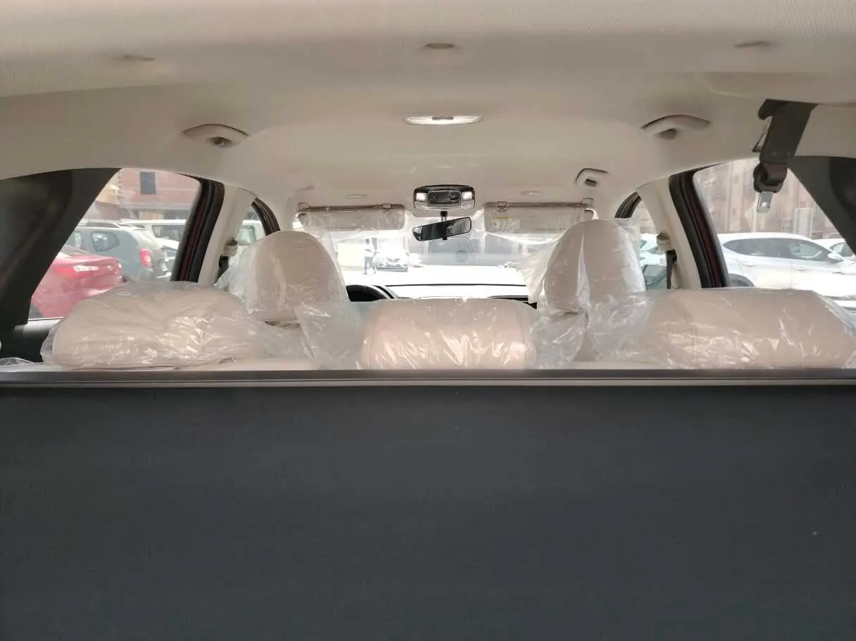 Car image 23