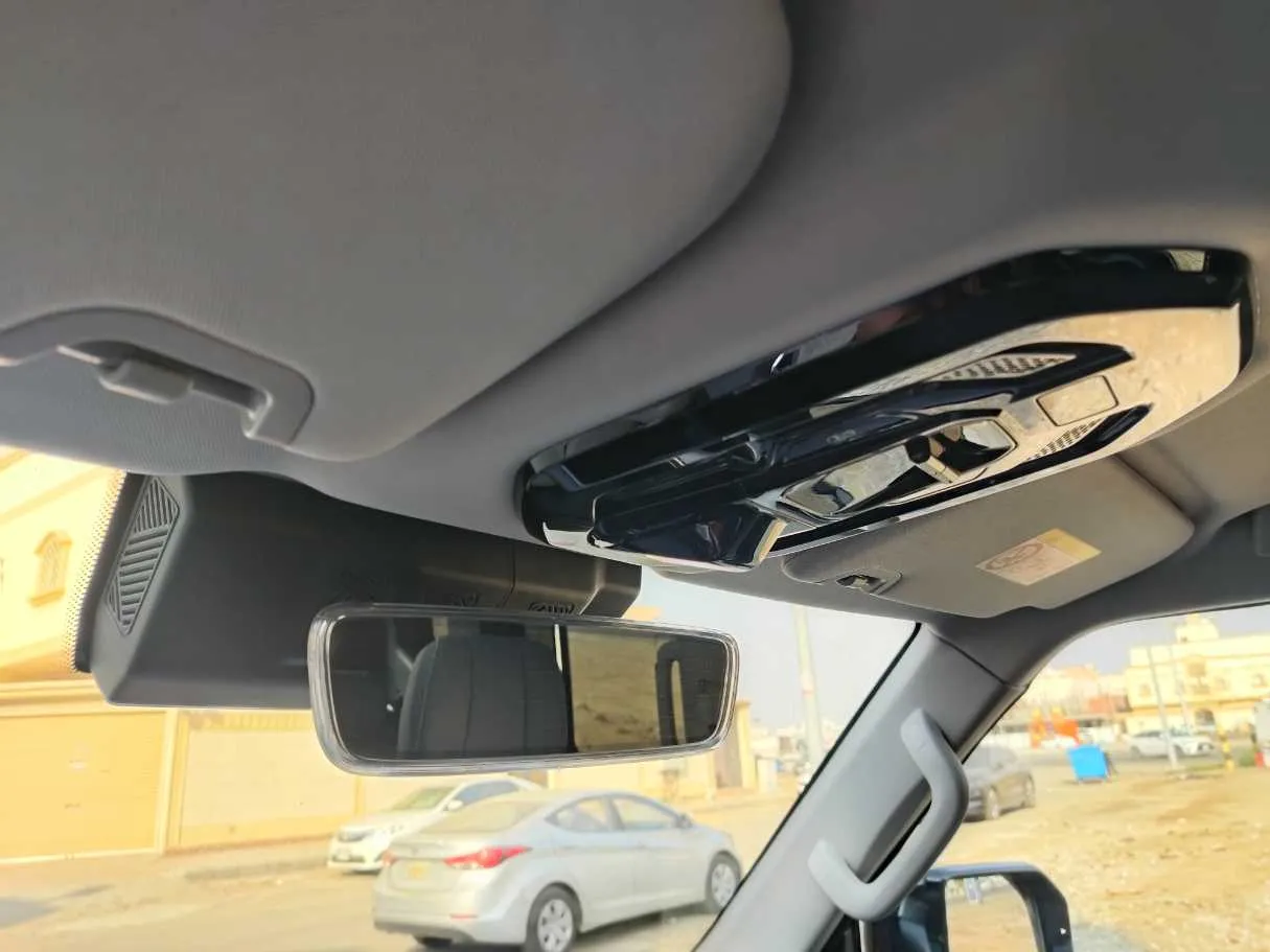 Car image 39