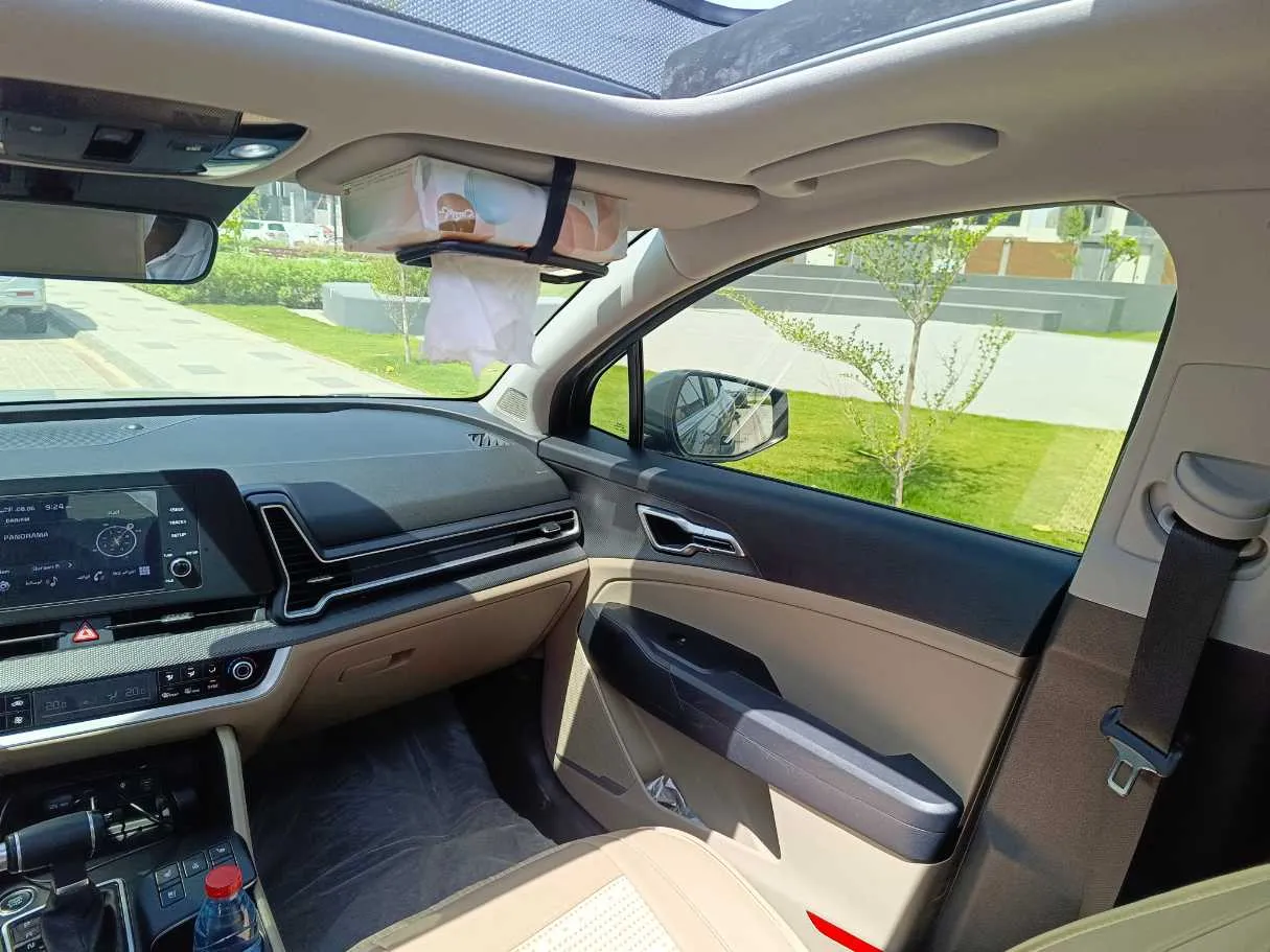 Car image 35