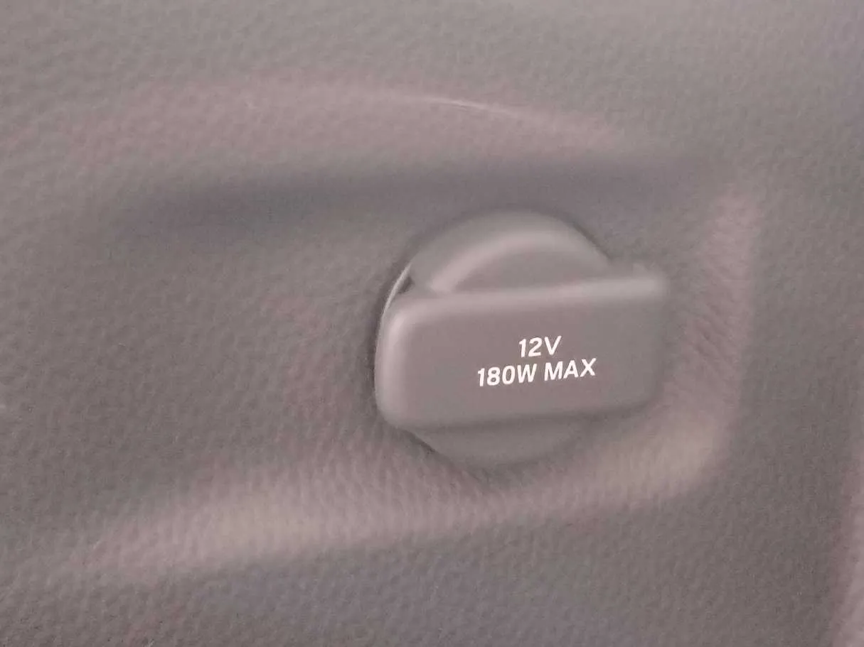 Car image 38