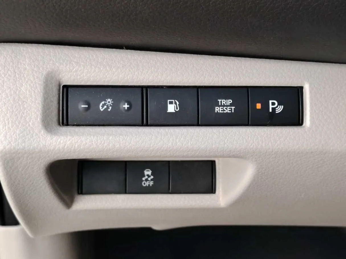 Car image 31