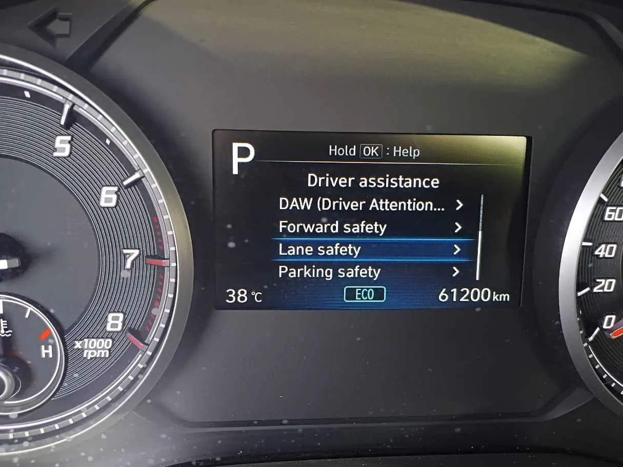 Car image 23