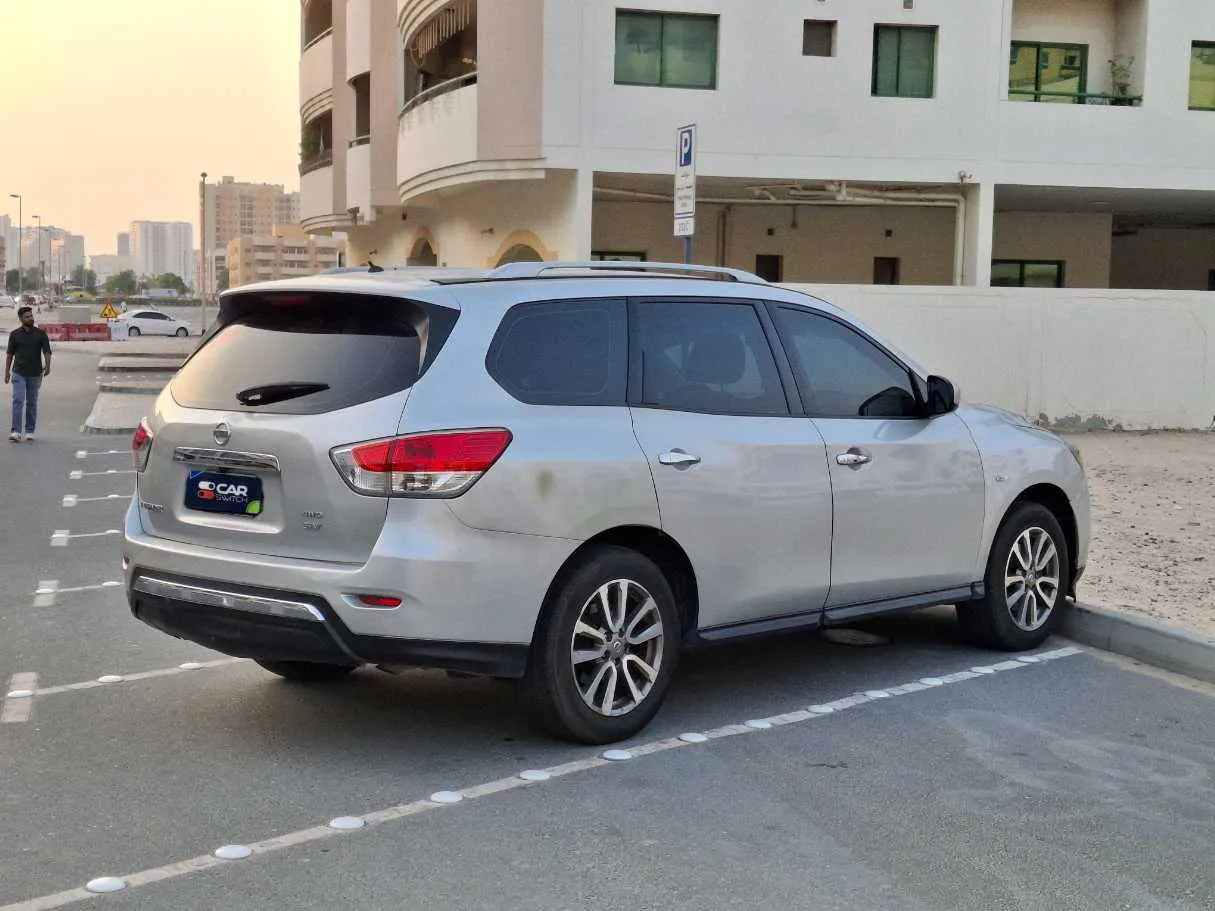Car image 7