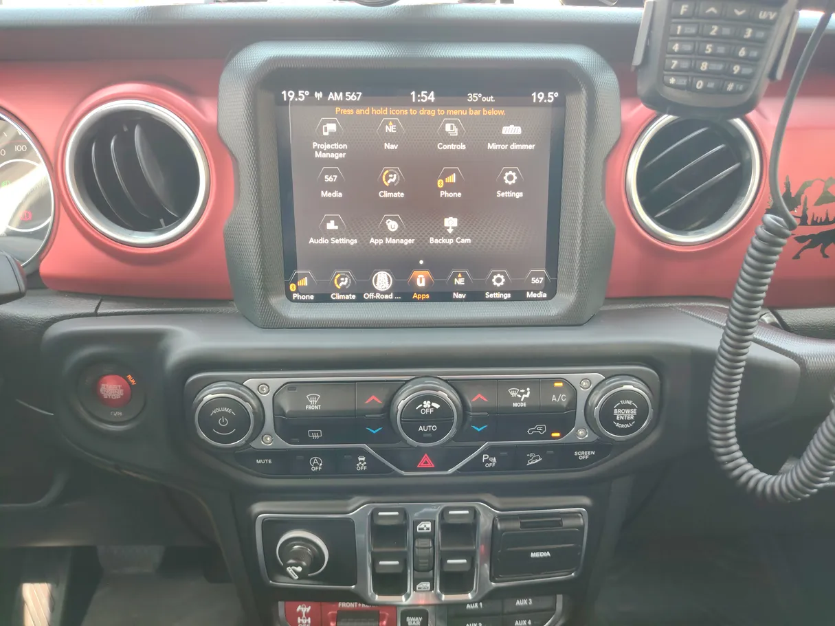 Car image 19