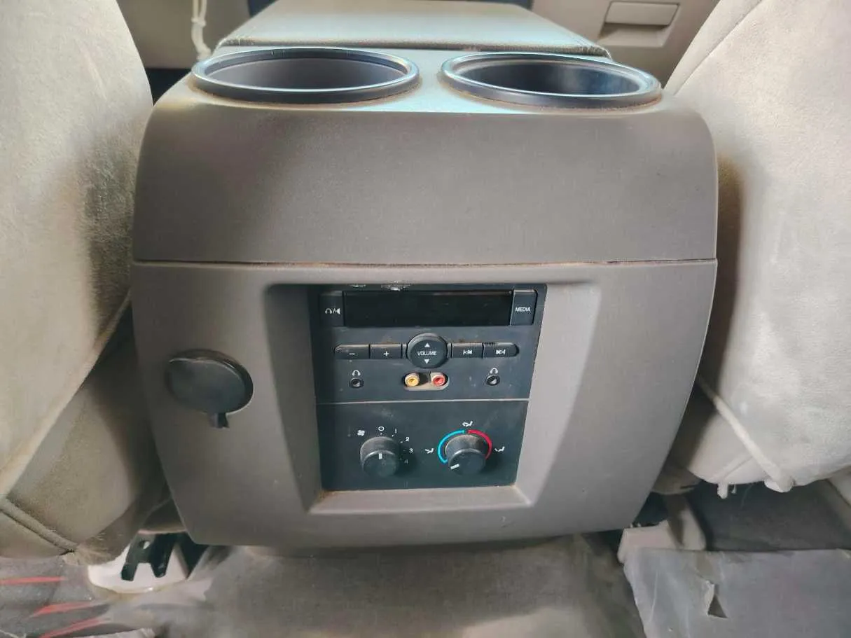 Car image 41