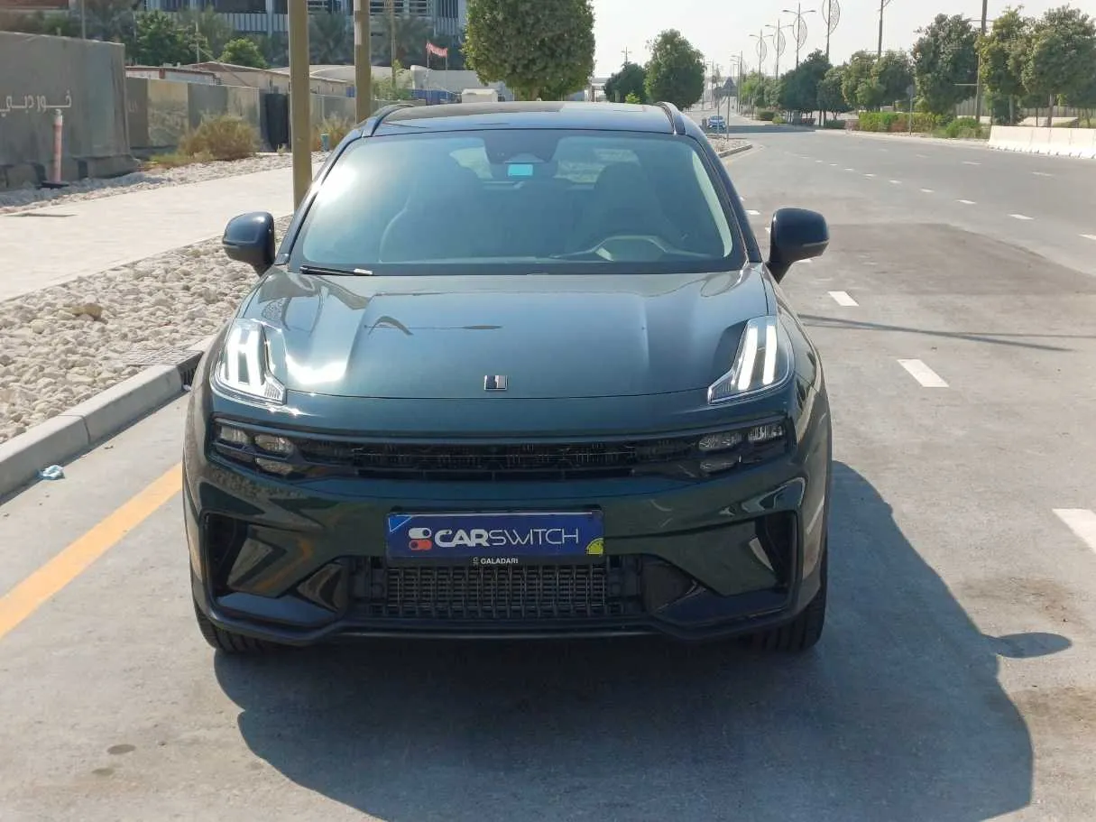 Car image 2