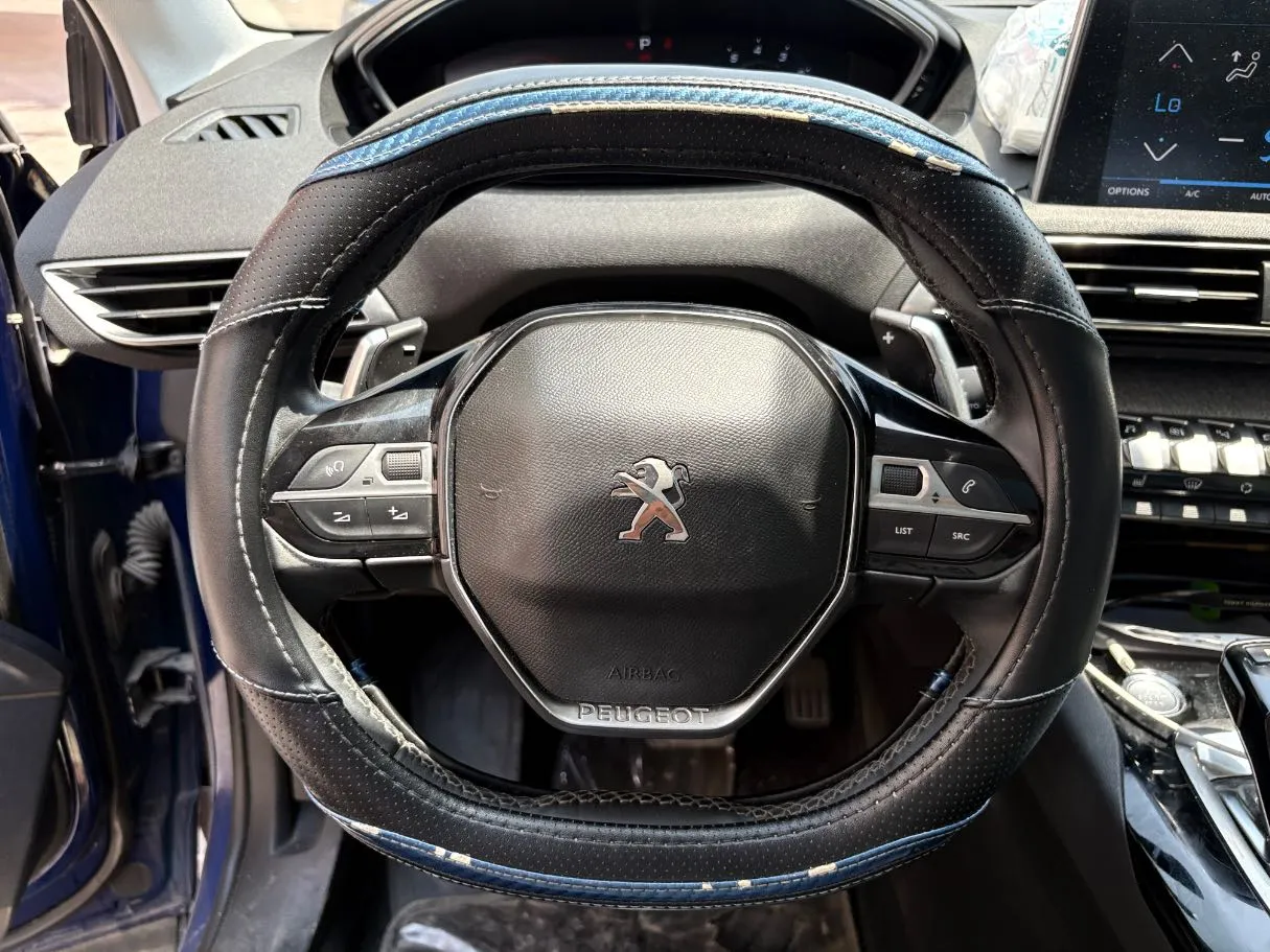 Car image 22