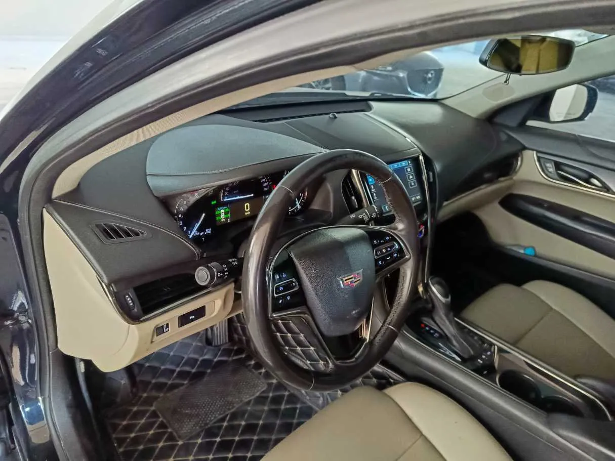 Car image 15