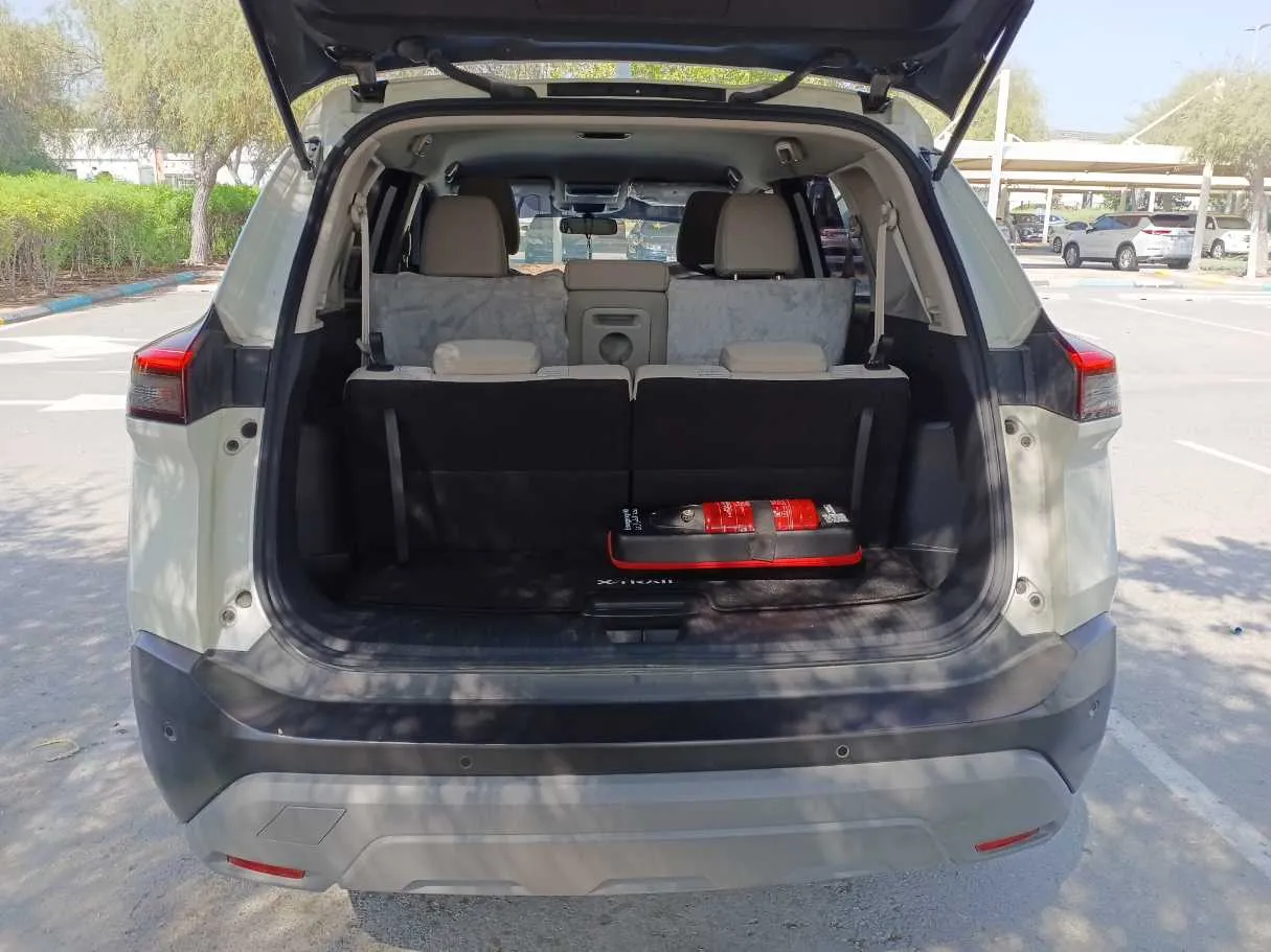 Car image 20
