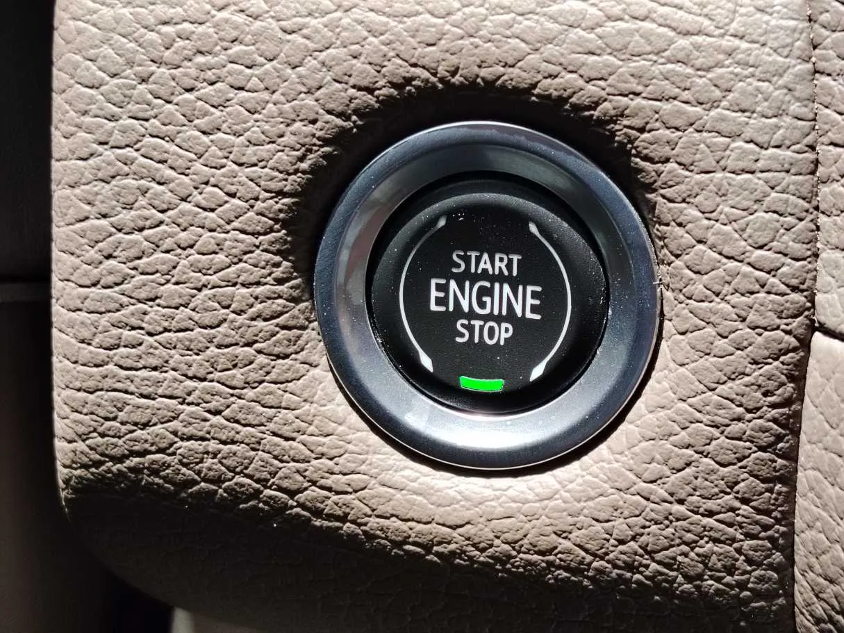 Car image 28