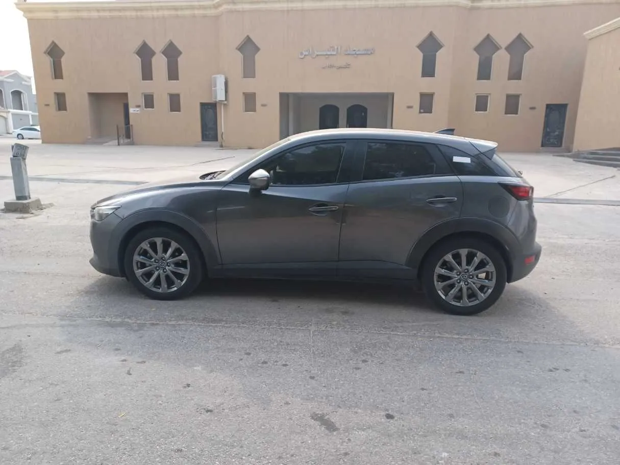 Car image 8