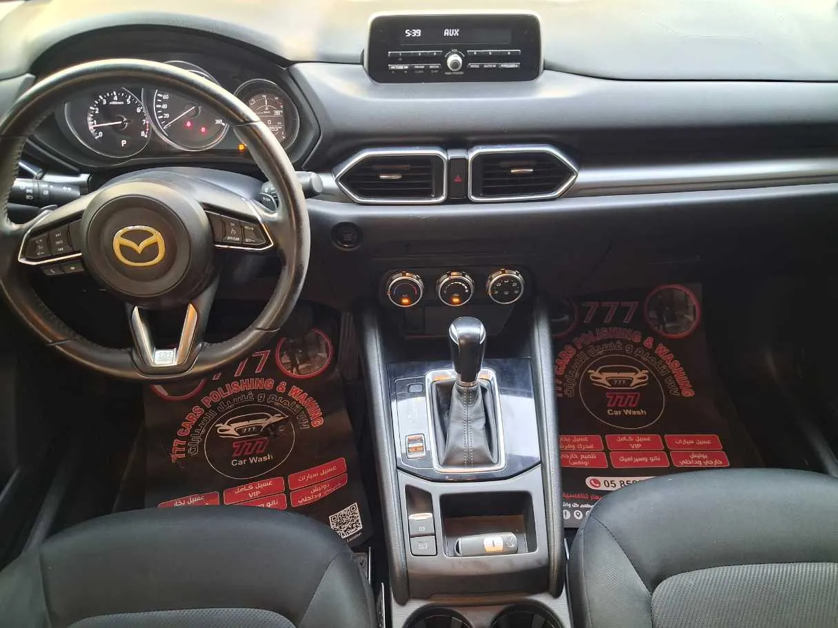 Car image 16