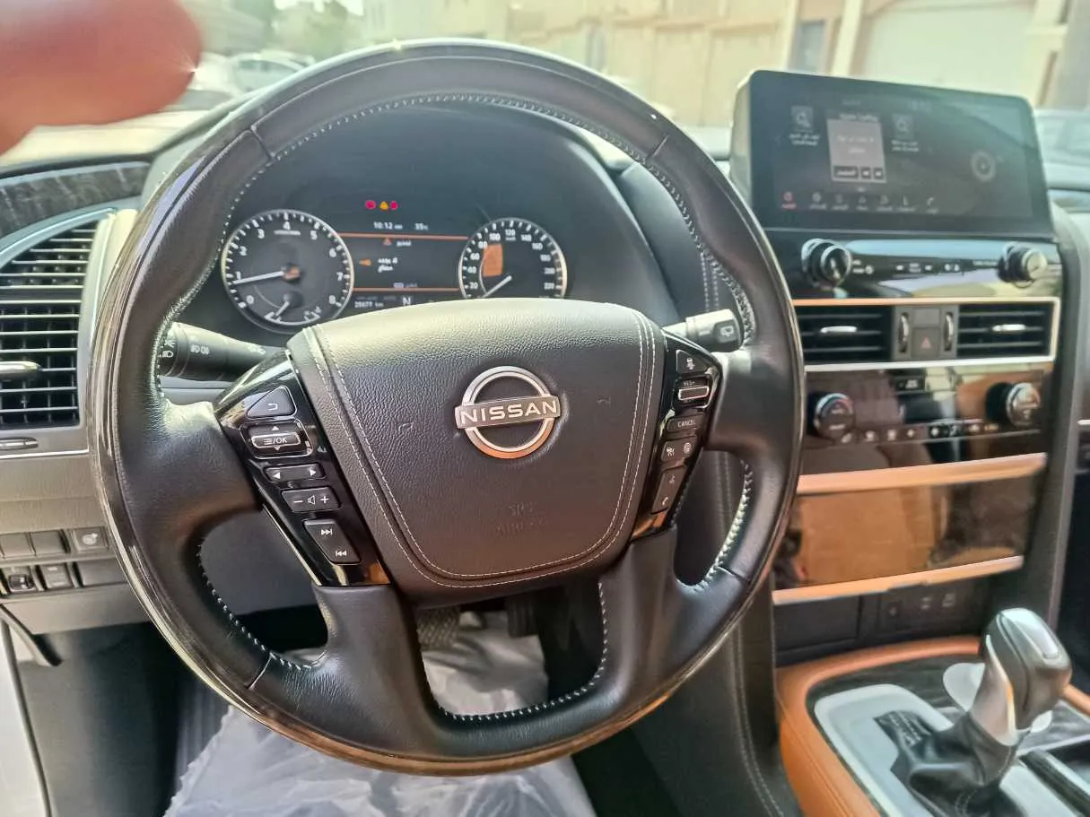 Car image 30