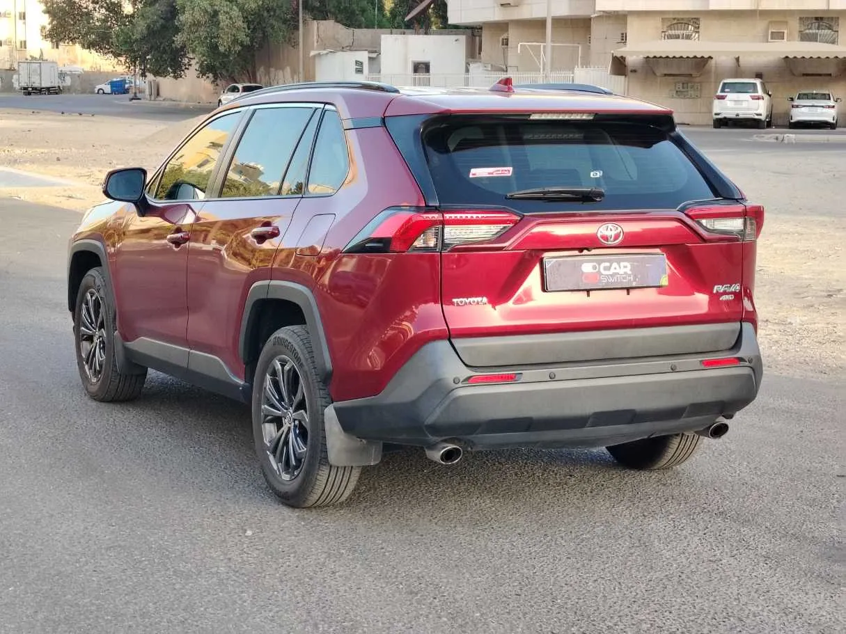 Car image 6