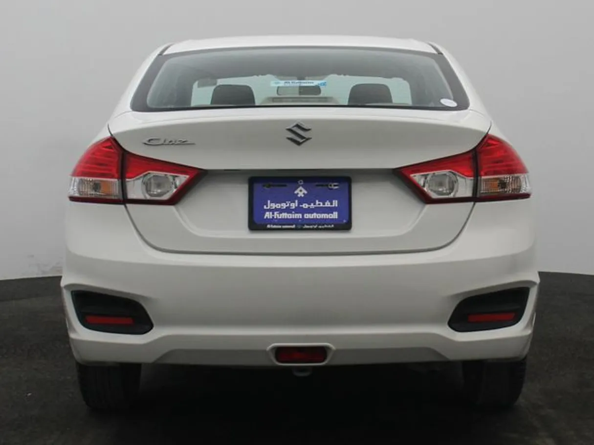 Car image 12