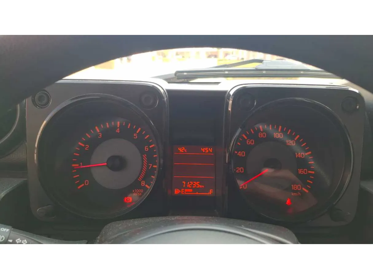 Car image 20