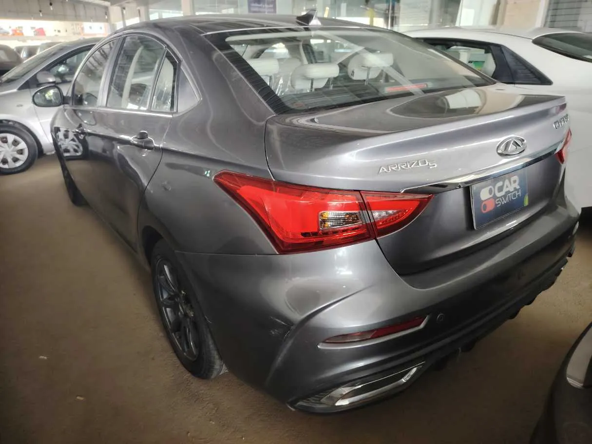 Car image 7