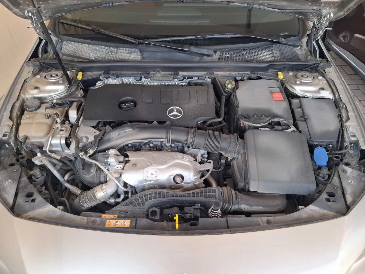Car image 22