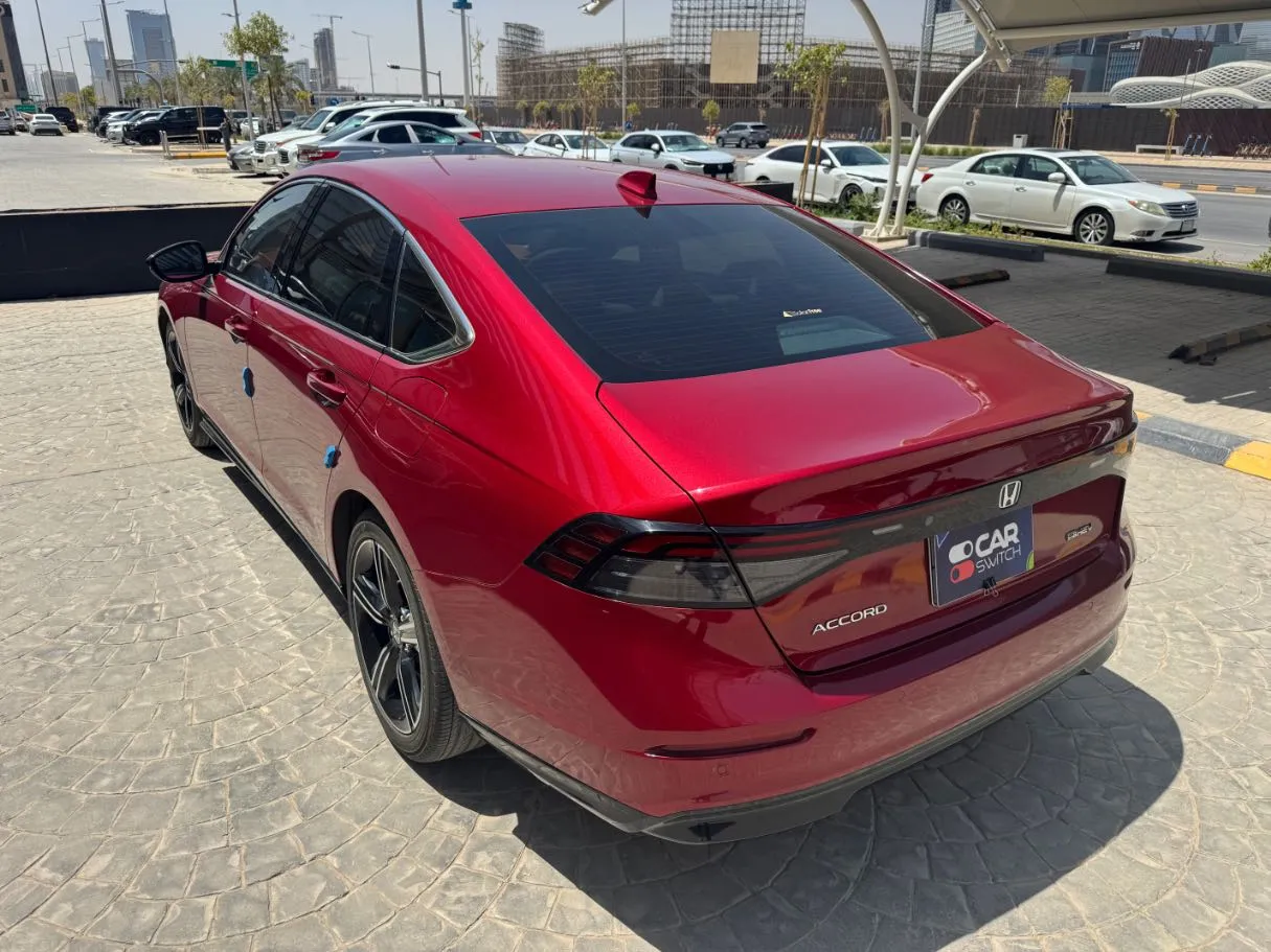 Car image 7