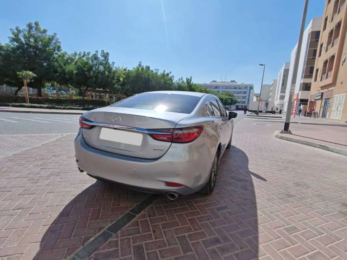 Car image 7