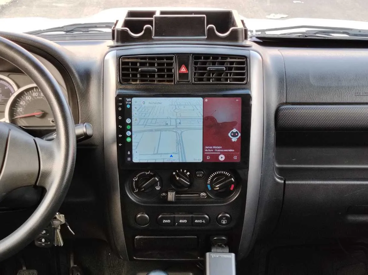 Car image 18