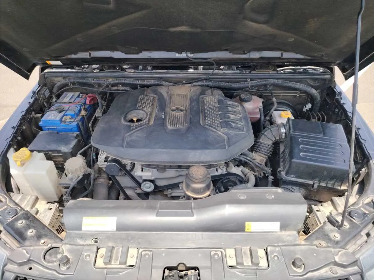 Car image 33