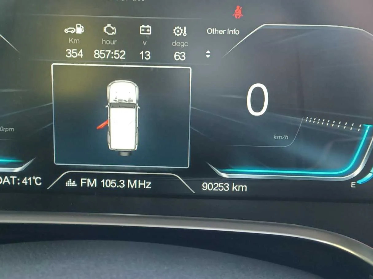 Car image 19