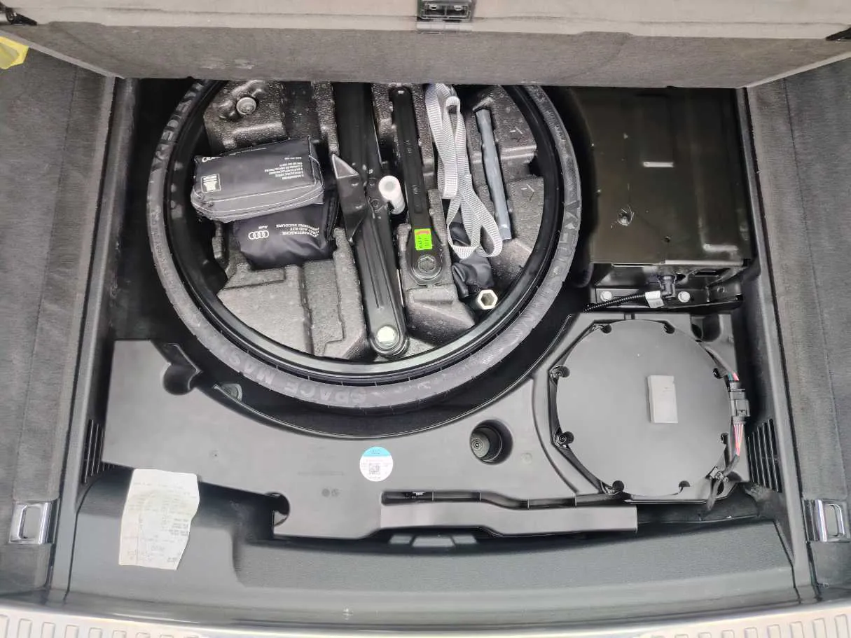 Car image 42