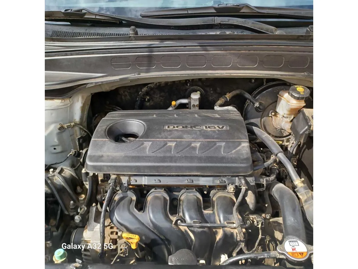 Car image 27