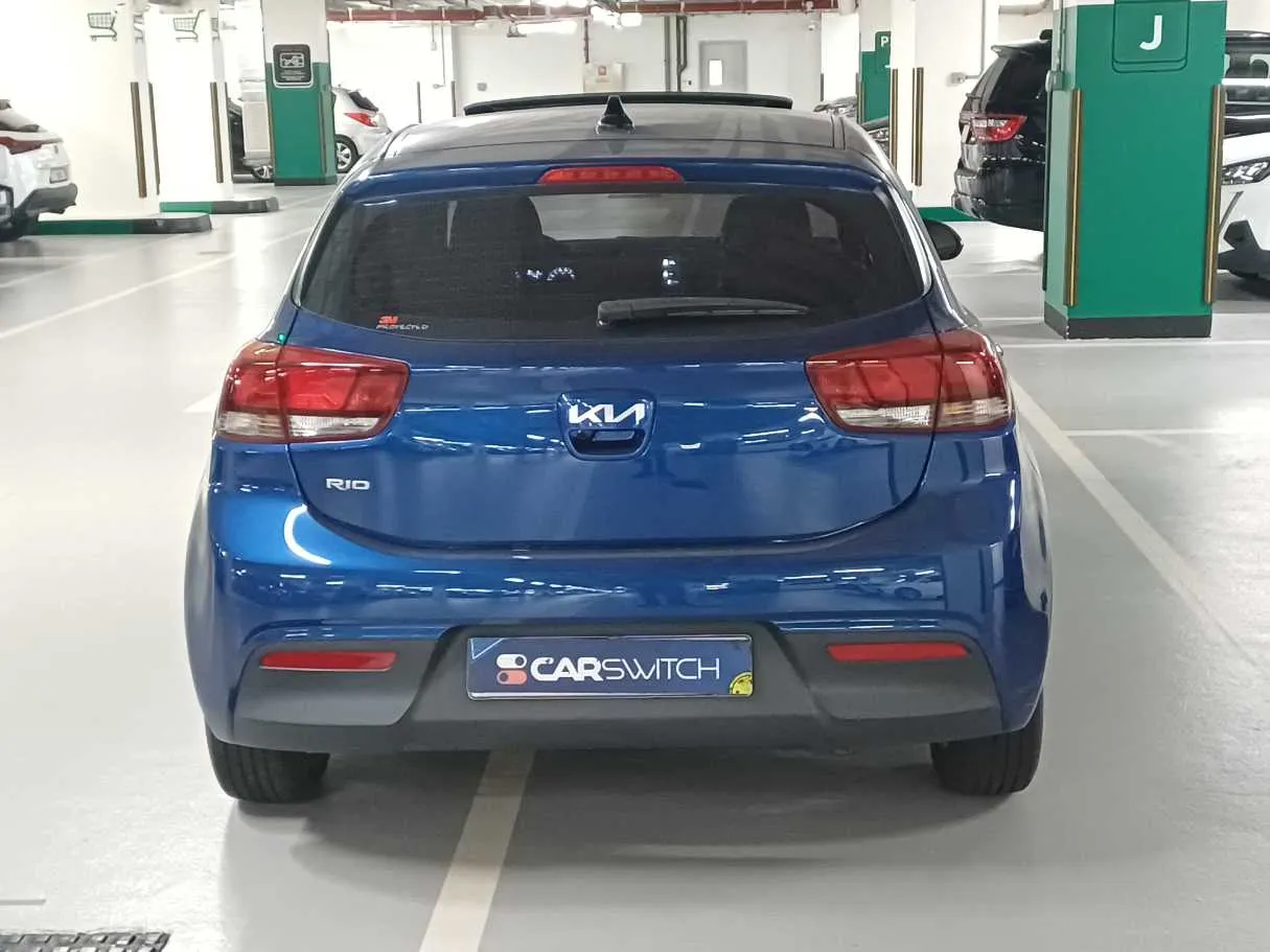 Car image 6