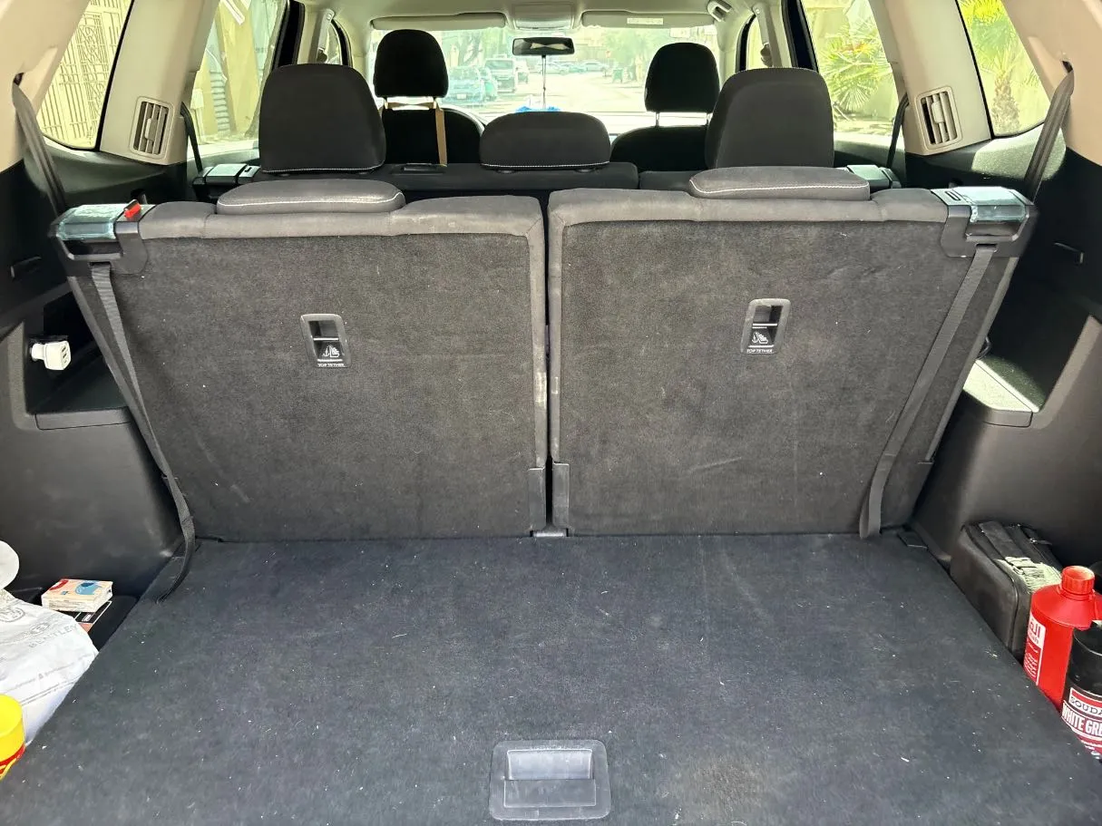 Car image 28