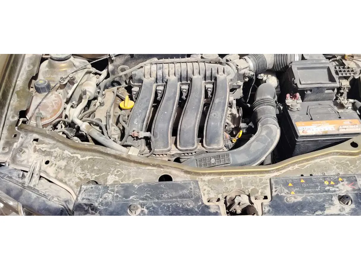 Car image 30