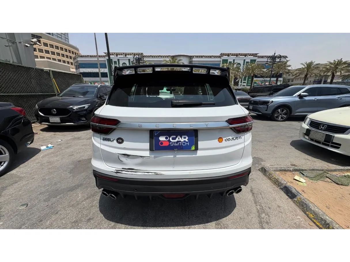 Car image 6