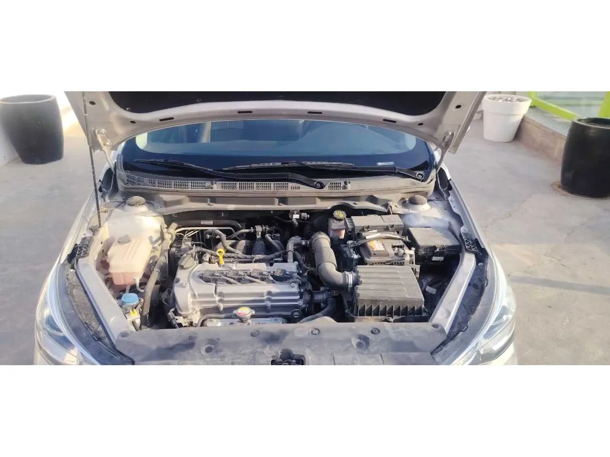Car image 27