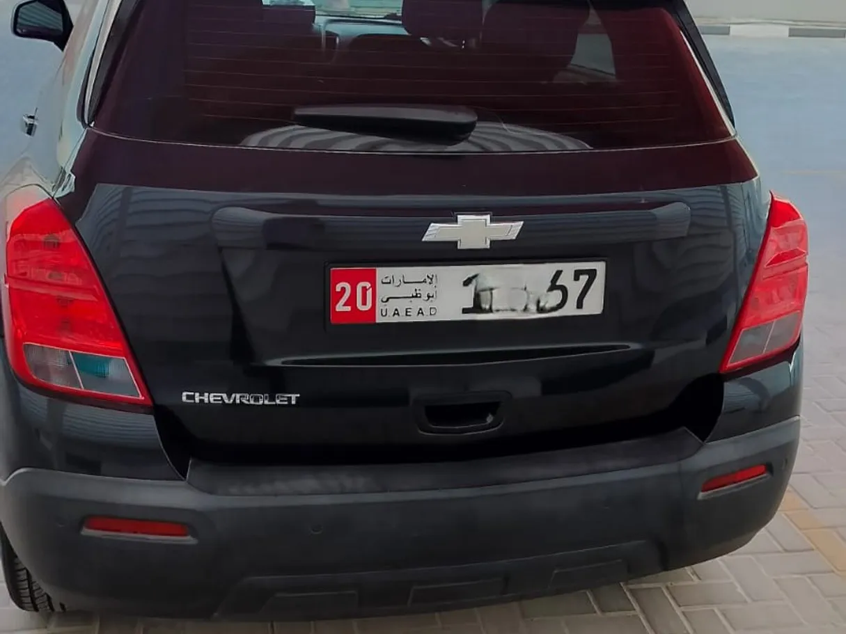 Car image 4
