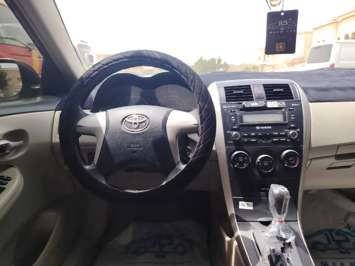 Car image 18