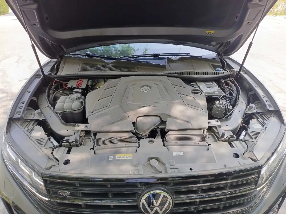 Car image 29