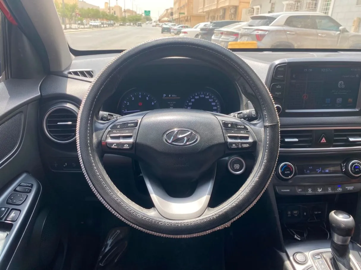 Car image 16