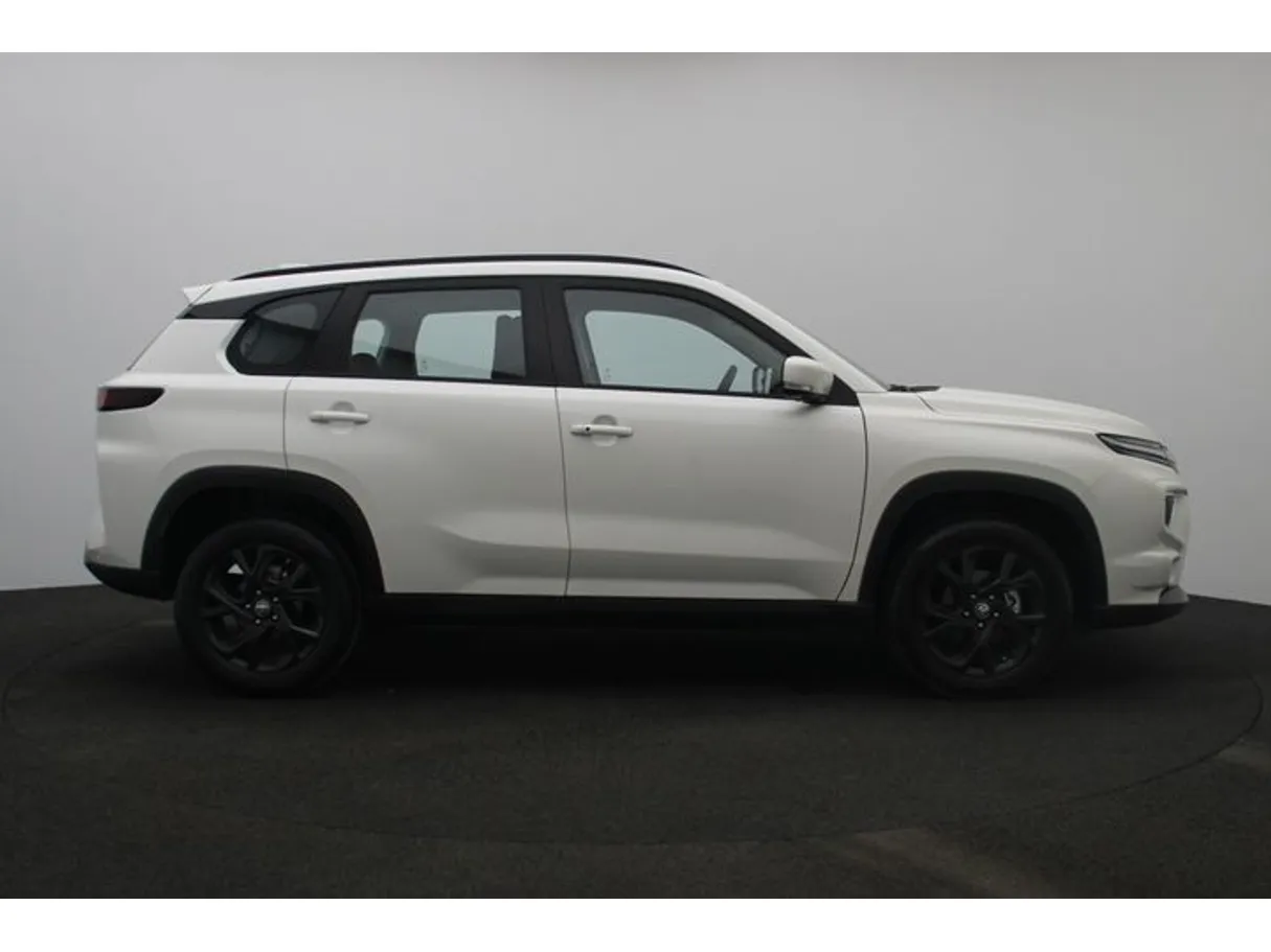Car image 13