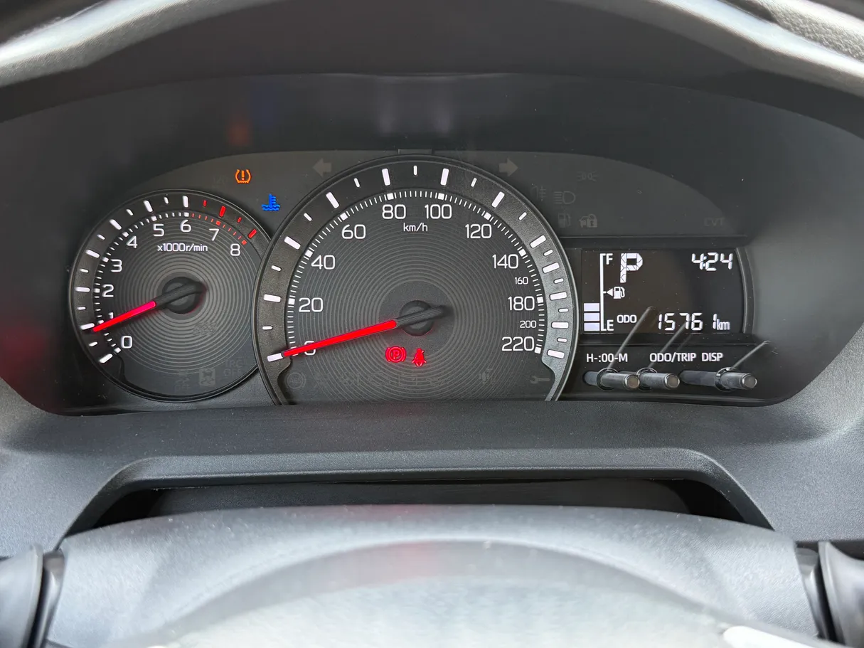 Car image 11
