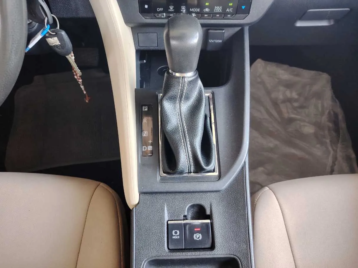 Car image 20