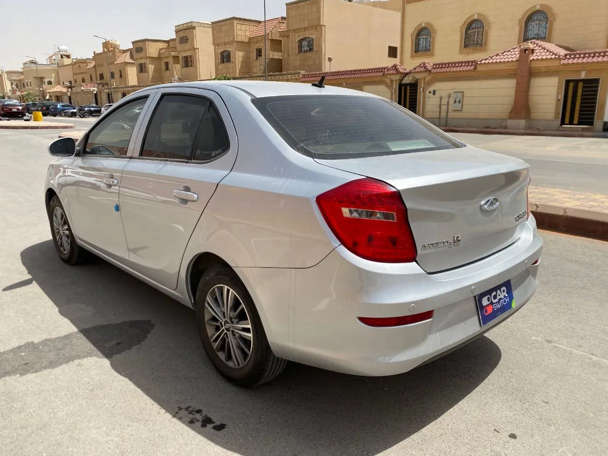 Car image 7