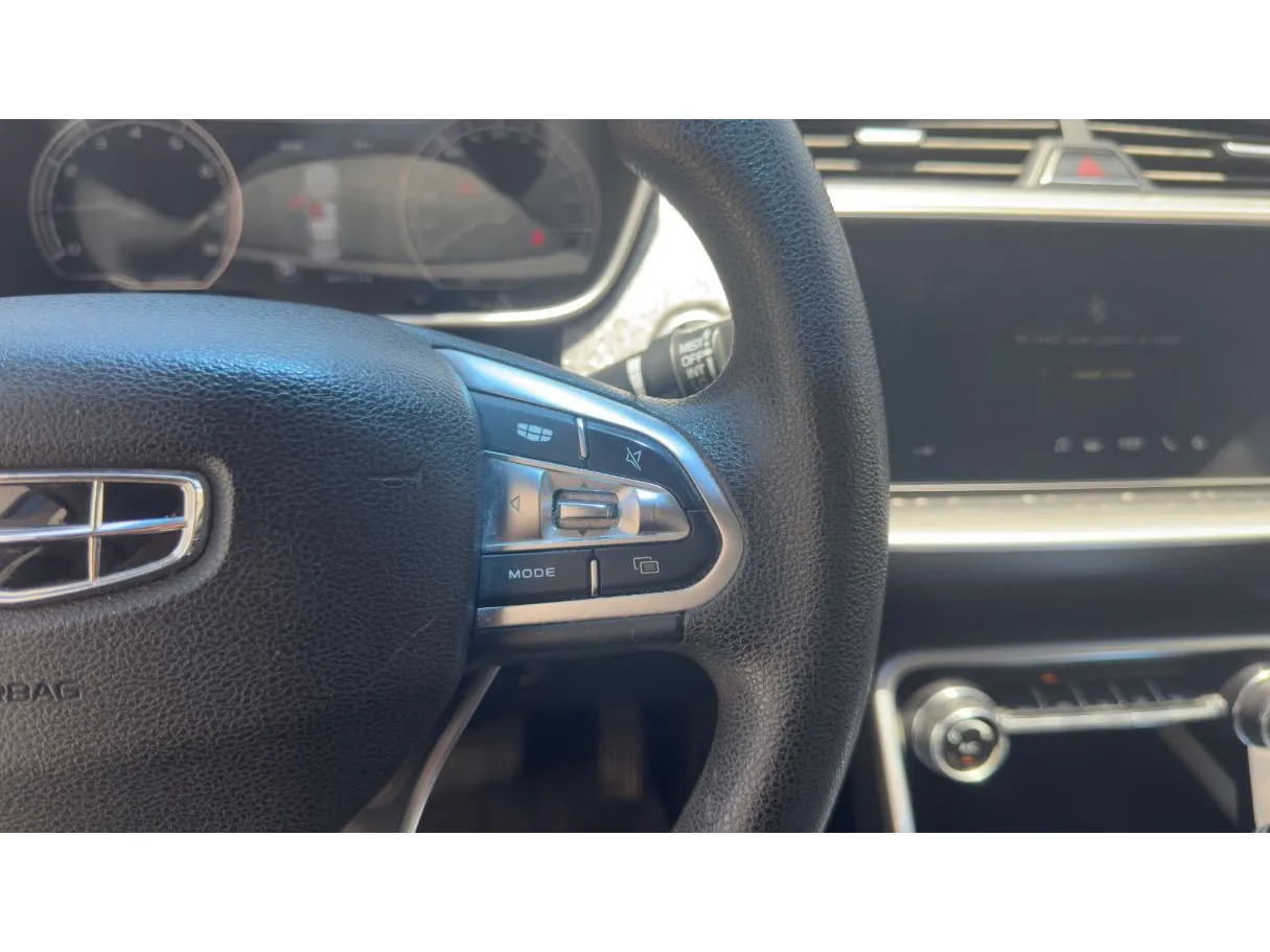 Car image 22