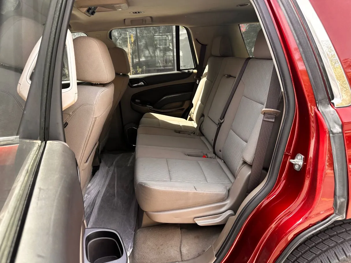 Car image 14