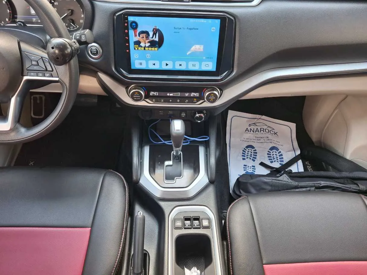 Car image 16