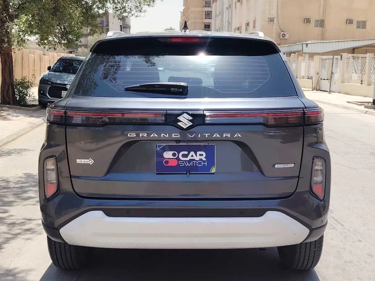 Car image 6