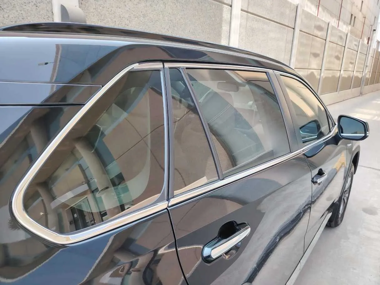 Car image 45