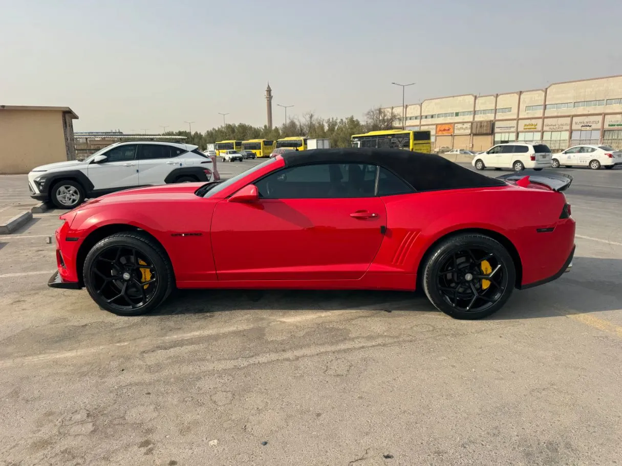 Car image 8