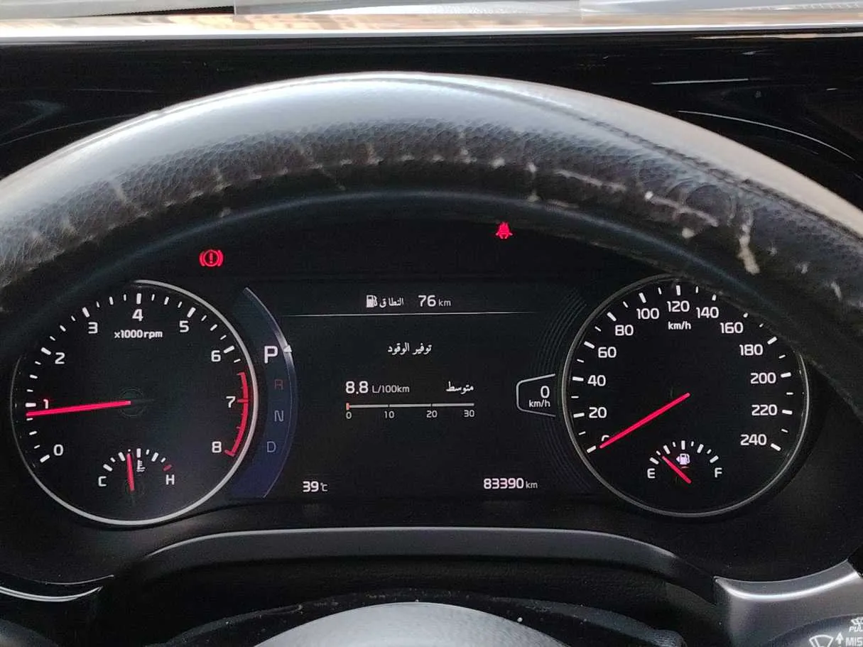 Car image 25